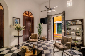 Ocean View Spanish Style Old San Juan Casa